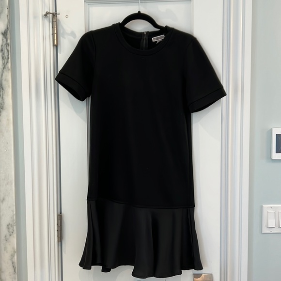 chelsea28 black dress
